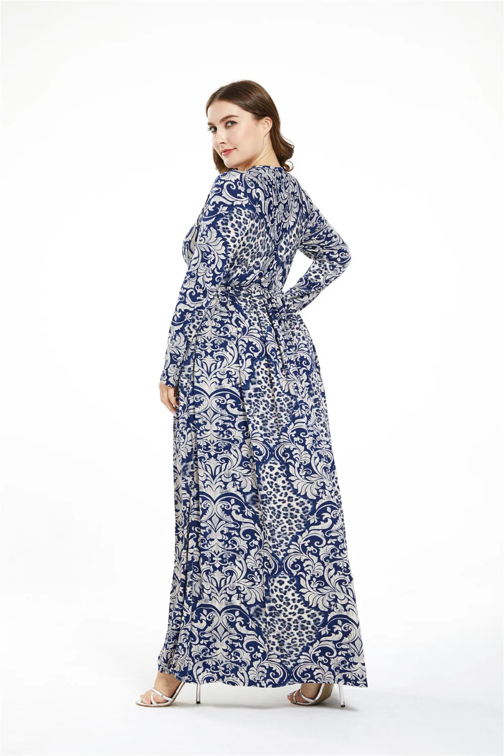 12881757093_256862712