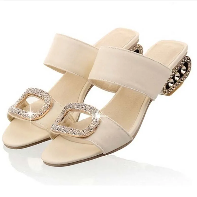

2019 Summer Slippers Women Sandals Fashion Woman Slides Ladies Rhinestone Bohemia Shoes Square Low Heel Girl Home Slippers Shoes