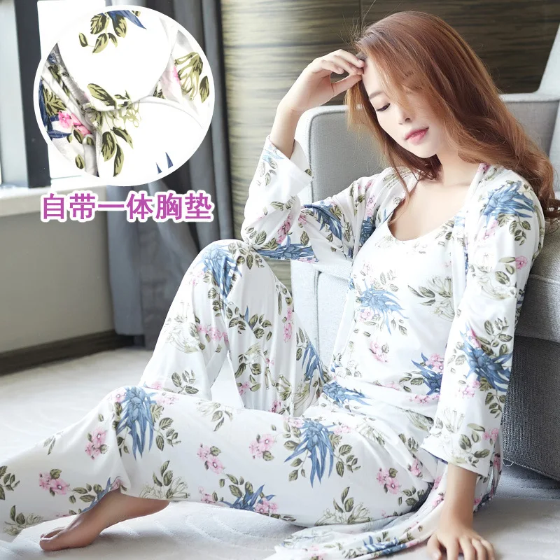 9078190693_1912613848