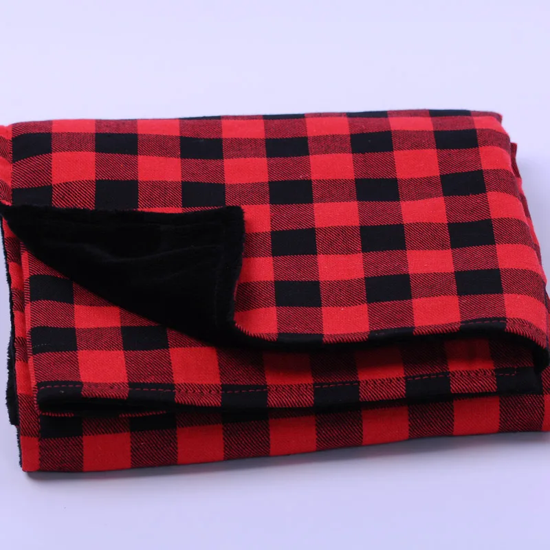 10 шт монограммные заготовки в красную и черную клетку детское одеяло, мягкое клетчатое бархатное покрывало для малышей DOM109729 - Цвет: with embroidery