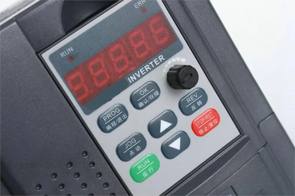 VFD 2.2KW 110V однофазный вход и выход 3 фазы 190V Частота инвертора
