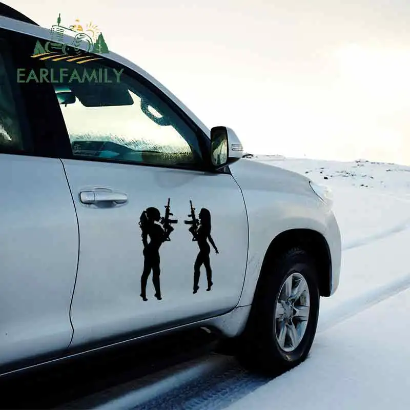 EARLFAMILY, 58 см x 58 см, сексуальная Виниловая наклейка для девушек с изображением пушек, силуэта, автомобиля, всего тела, планшета, грузовика, наклейка для автомобиля, Стайлинг, черный/серебристый