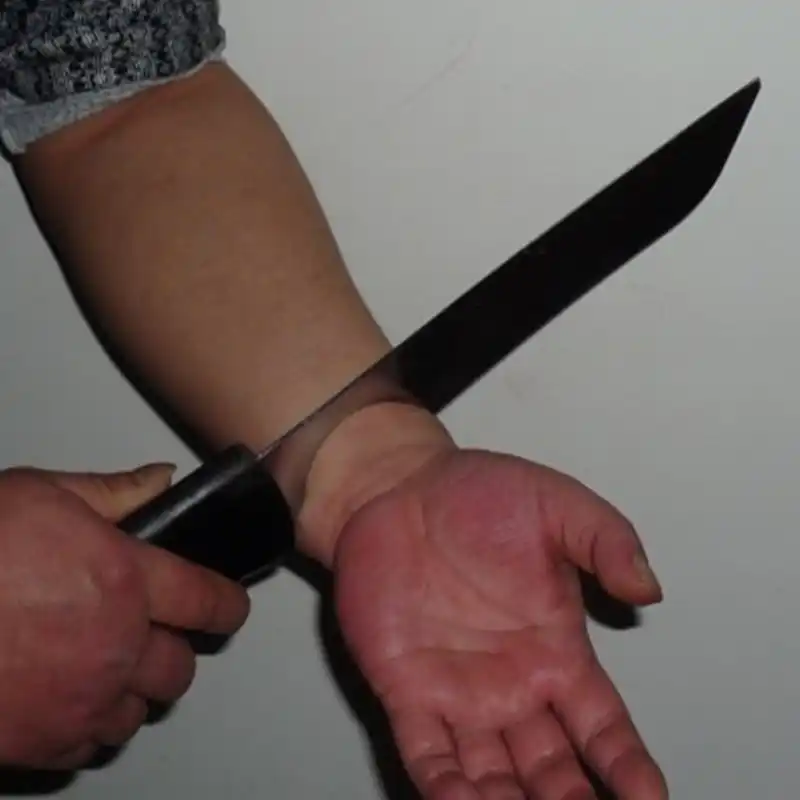 Professional Magic Sword Through Body,Piercd Illusion / Impaled