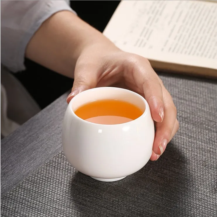 Белый фарфор Dehua teacup можно приобрести в одном или нескольких наборах