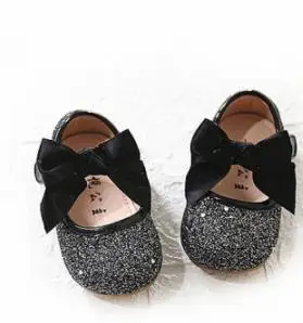 Обувь для малышей; модельные туфли принцессы с блестками; кожаная обувь с мягкой подошвой для девочек; нескользящая обувь - Цвет: Черный