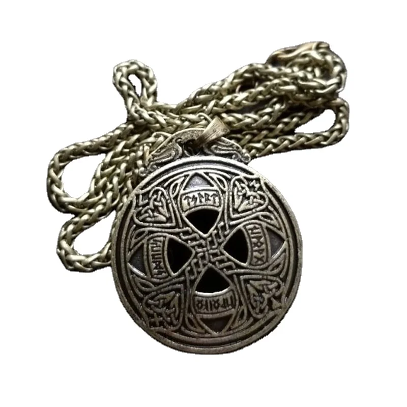 

Film Peripheral Vintage Viking Odin Trinity Necklace Pendant Mens Punk Irish Concentric Knot Celtics Knot Necklace Jewelry Gift