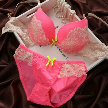 

Lace Women Bra and Panties Embroidery Comfortable Underwear Push Up Bra Set XRQ88