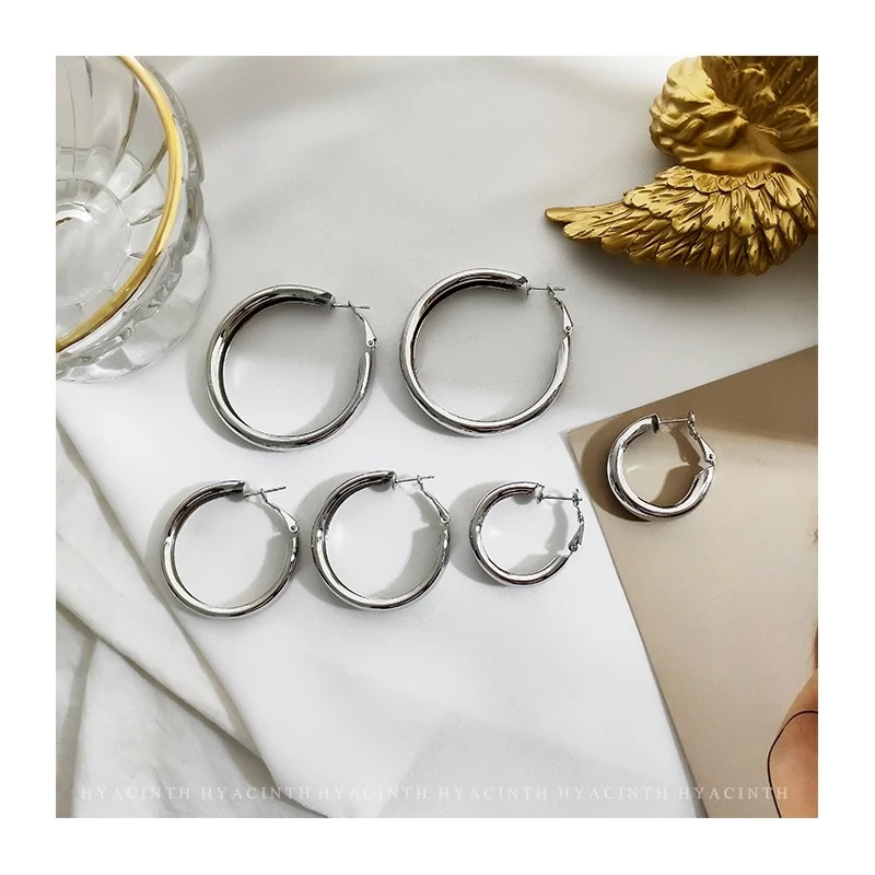 

Korea Simple Circle Earrings Hoop Earrings Copper Plated Cold Style Earrings for Women Geometric Fashion Jewelry