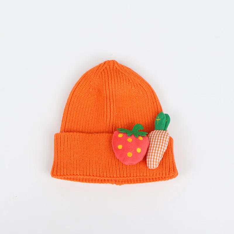 Зимние новые стильные детские утолщенные вязанные шапочки Skullies карамельного цвета клубники, шапка бини для детей и взрослых 07