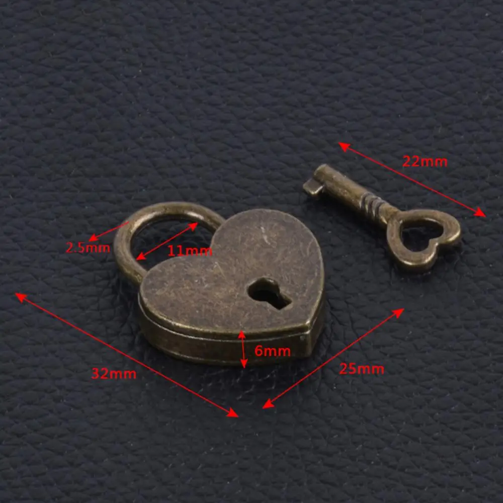 Vintage Heart Shape Mini Padlock Bag Travel Suitcase Luggage Box Case Key Lock