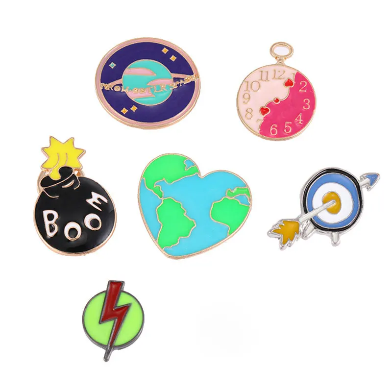 6pcs 6 шт./компл. мультфильм в форме сердца значки карта мира узор броши металла значки шеф-повар Для женщин Для мужчин рюкзак для одежды Декор ювелирные изделия - Цвет: 6pcs