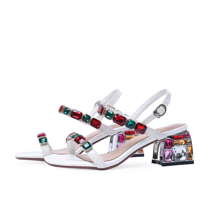 484A8608
