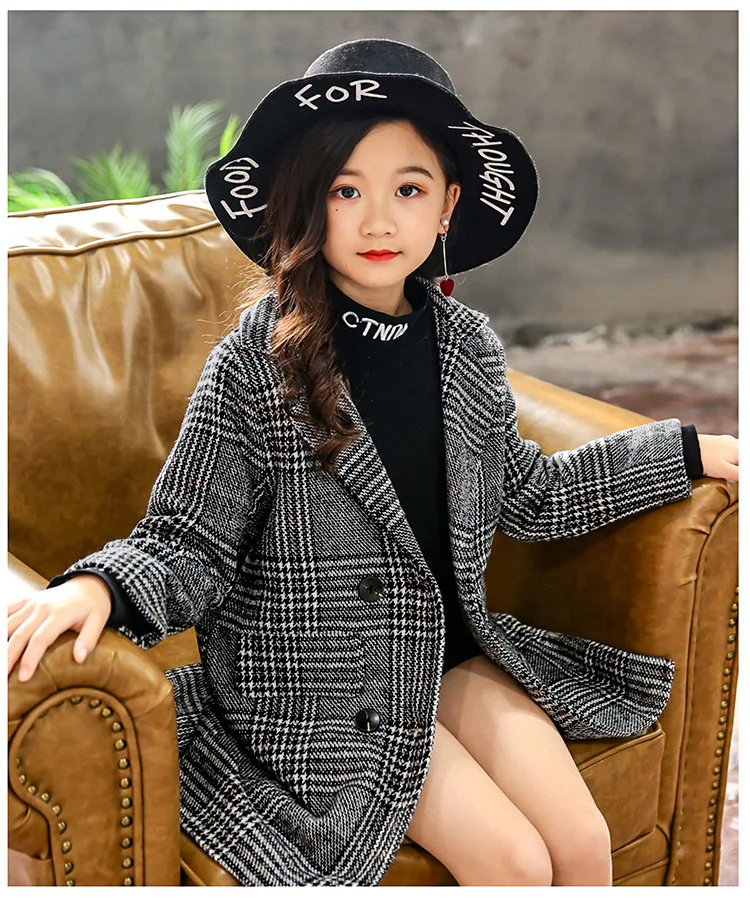 9485544740_1235554560