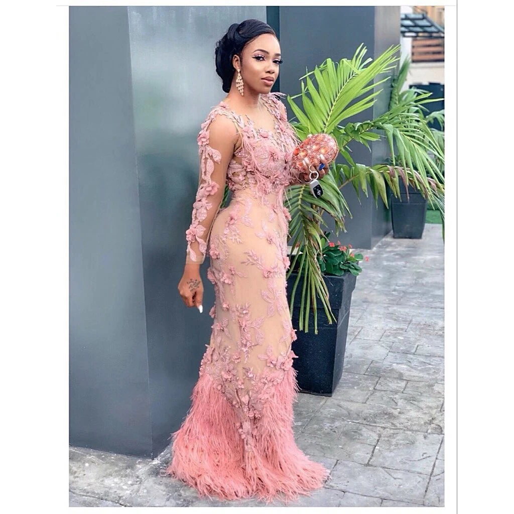 Luxury Pink Feather Mermaid Evening Dresses Long Sleeves Flower Appliques Beaded Aso Ebi Prom Dress Plus Size 2021