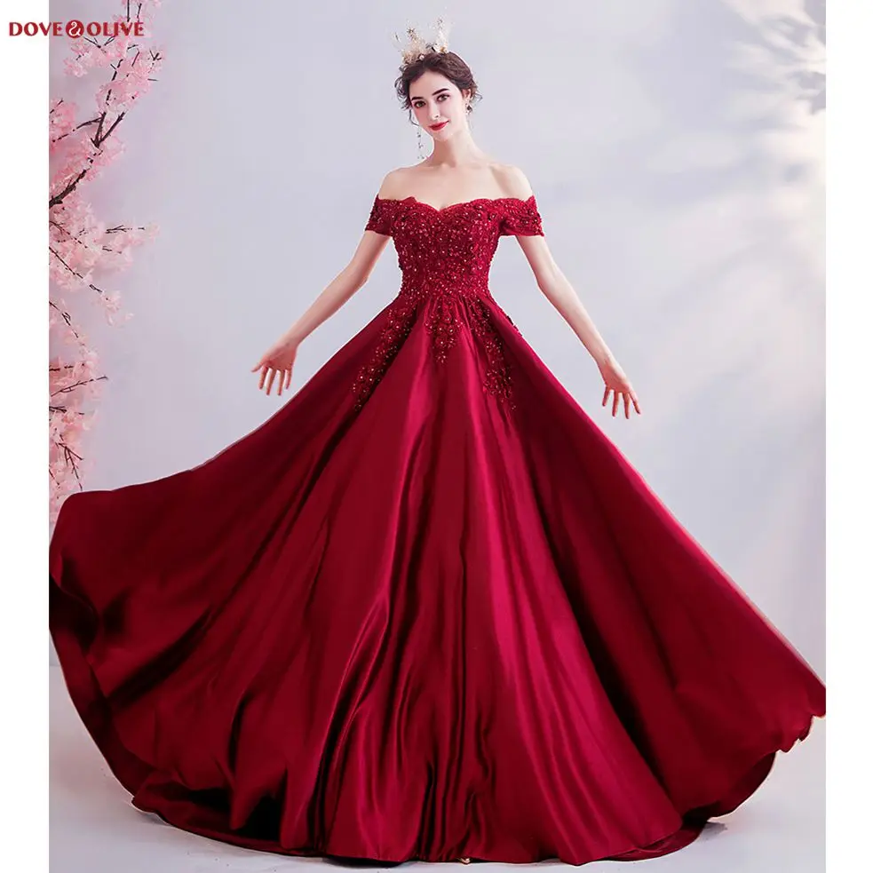 

100% Real Pic Elegant Burgundy Evening Dresses 2020 Lace Applique Crystal Satin A Line Off Shoulder Long Prom Gowns Graduation