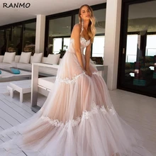

Elegant Champagne Tulle Lace Wedding Dress Layered Ruffles A-Line Sweetheart Appliques Strapless Long Women Gowns