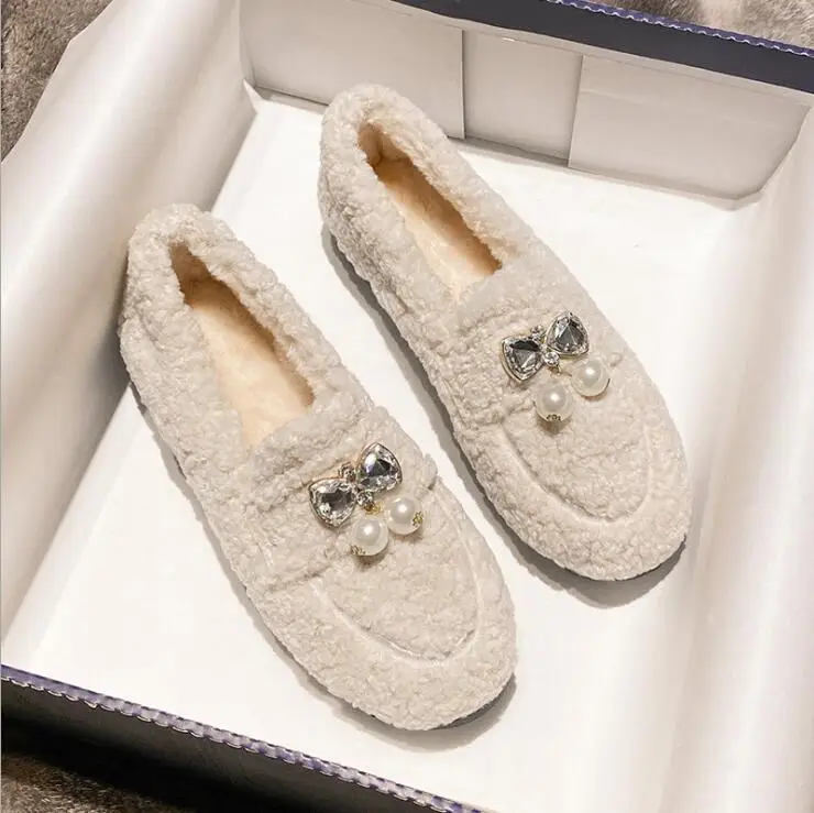

Patchwork pearl lamb fur flats plush square toe loafers muffins slip on winter warm moccasins string bead studs shoes woman 2020