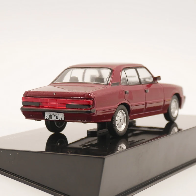 Модель автомобиля из сплава под давлением ixo 1:43 для Chevrolet Opala certificata Colleotors 1992|ixo