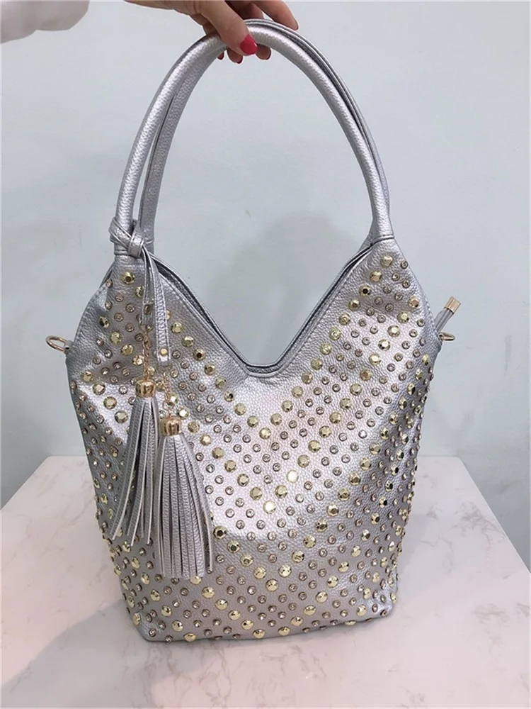 Роскошные Стразы, женская сумка, новинка, модная сумка с кисточками, бриллиантовая Большая вместительная сумка, сумка на плечо, Женская Повседневная сумка-мессенджер - Цвет: Серебристый