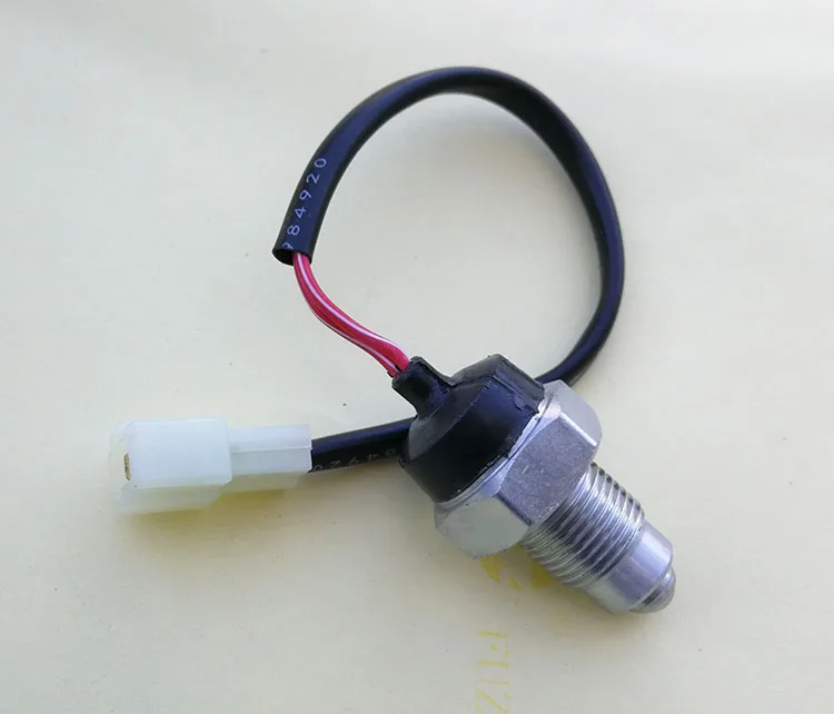 1Pc Interruttore Luce Di Retromarcia Interruttore Luce Di Retromarcia Con Cavo Per Parti Di Motori Auto Cinesi Geely Panda Gx2