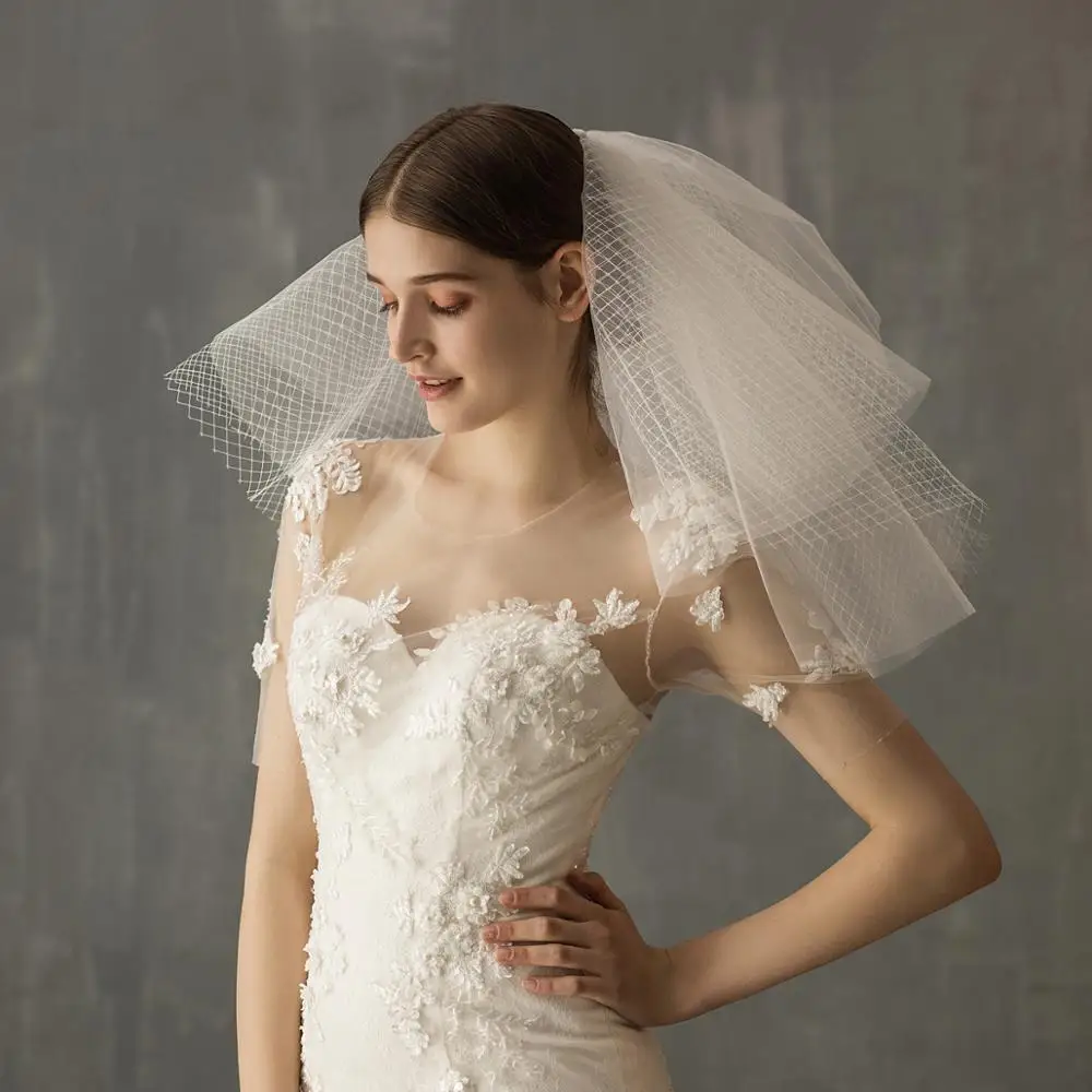 

Fancy Short Wedding Veils 2020 New Arrival White, Beige Bridal Veils Soft Tulle with Netting Wedding Accessories