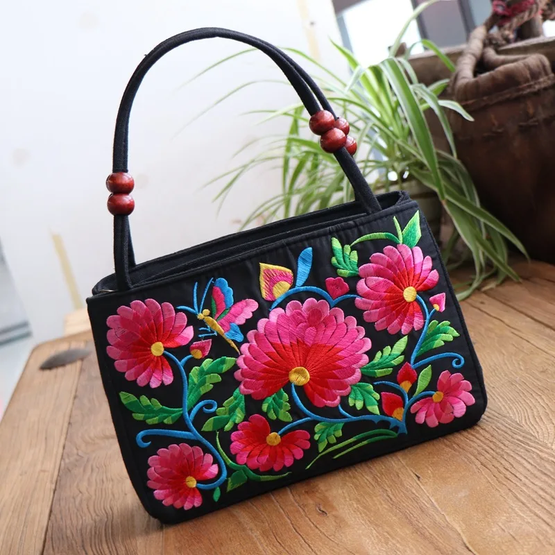New Fashion Embroidery Women Small handbags National Floral Embroidered Lady Top-handle bags Single-layer Beading Falp Carrier