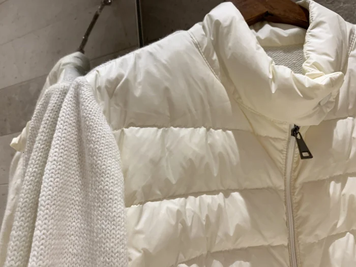 Women's winter new ultra light white duck down jacket Knit sleeve stitching Slim women's high quality down jacket