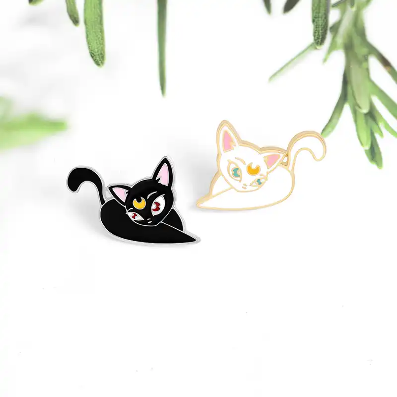 Lune Lievre Anime Chat Dessin Anime Email Broches Noir Et Blanc Animal Mignon Broches Cadeau Pour Amis Bijoux Personnalises Chemise Badges Aliexpress