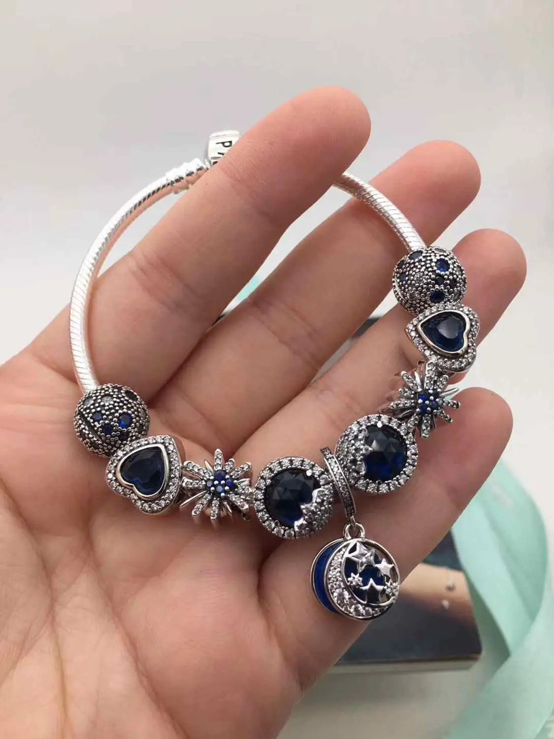 

Kaliyah Store High Quality 1:1 100% 925 Pure Silver Niche Design Dark Blue Snow Star Fairy Tale Bracelet Free Of Charge