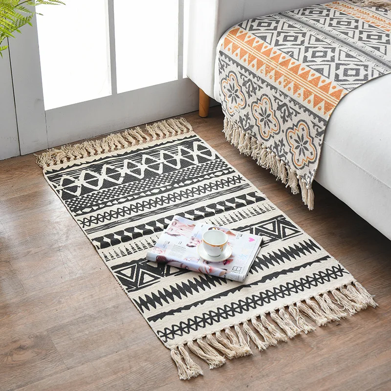

Retro Bohemian Room Carpet Hand-woven Cotton Linen Tassel Geometric Mat Sofa Bedside Mattress
