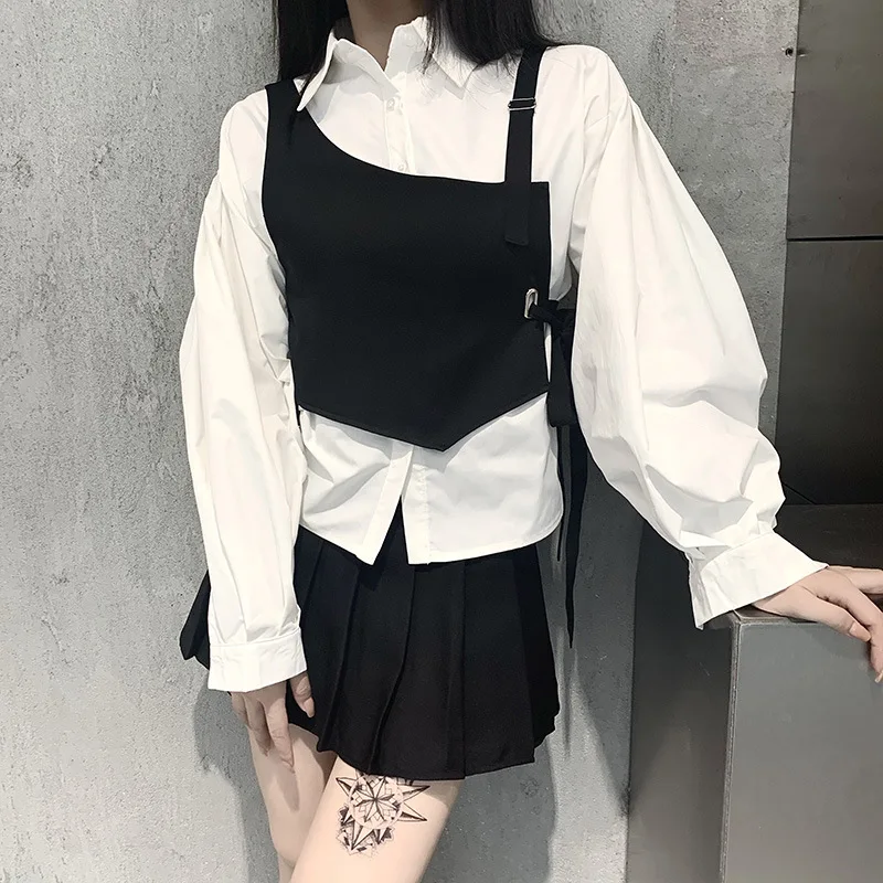 Black Dark Goth Women Short Irregular Vest 2020 Lady Cool Metal Chains Adjustable Strap Gothic Blusa Punk Eyelet Lacing New Top