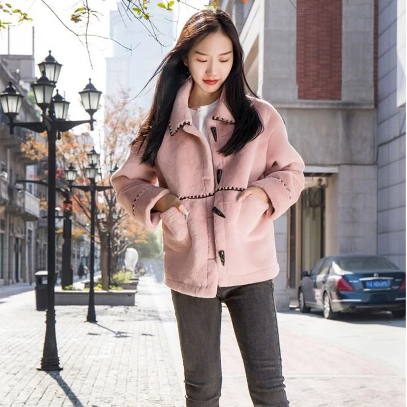 

Women Winter Coats 2020 Fur Teddy Coat Imitation Mink Autumn Korean Loose Super Soft Female Faux Fur Casual Coat Horn Button