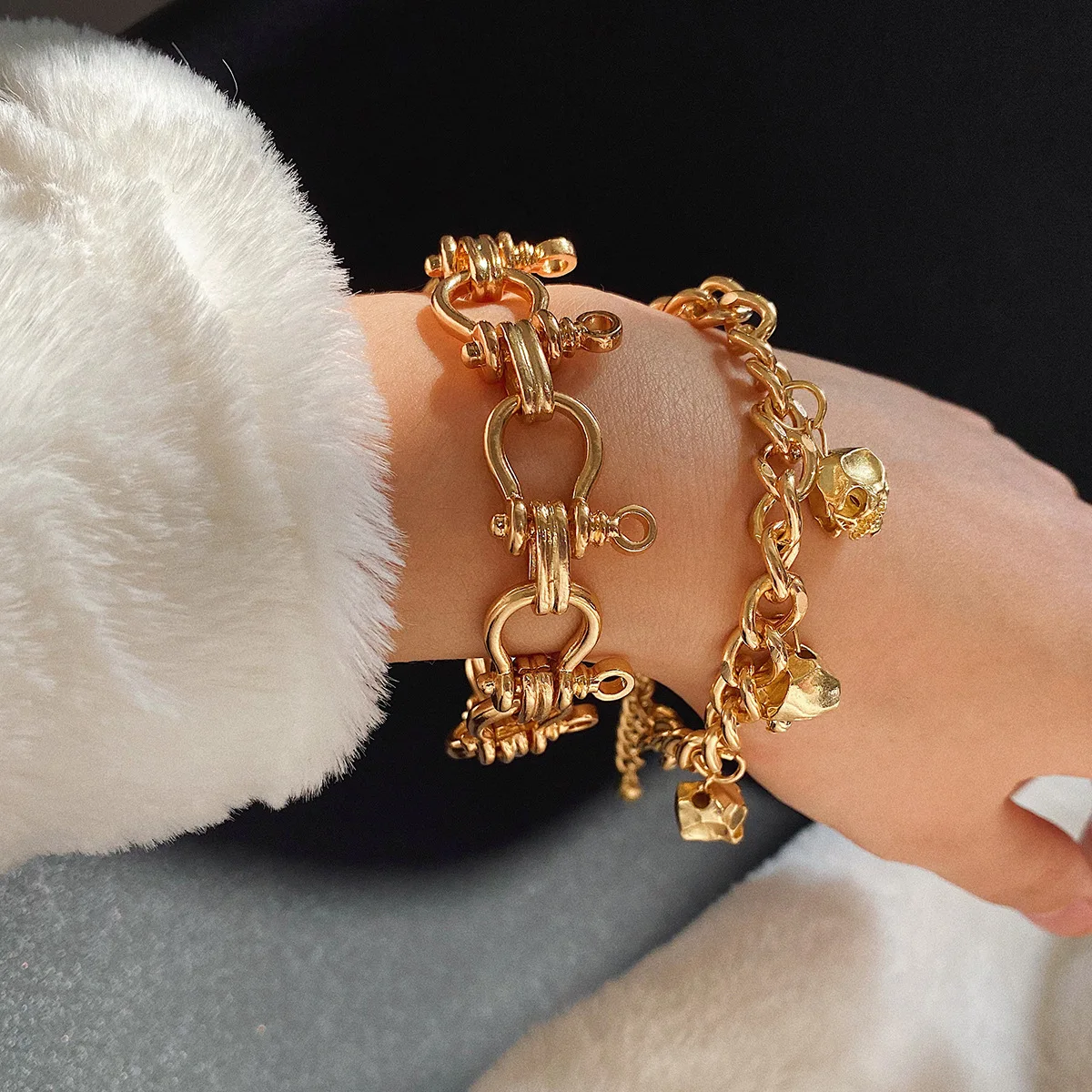 

New Hyperbole Skull Pendant Personality Gold Silver Color Necklace for Women 2020 Ball Strand Bracelet Double-layer Punk Jewelry