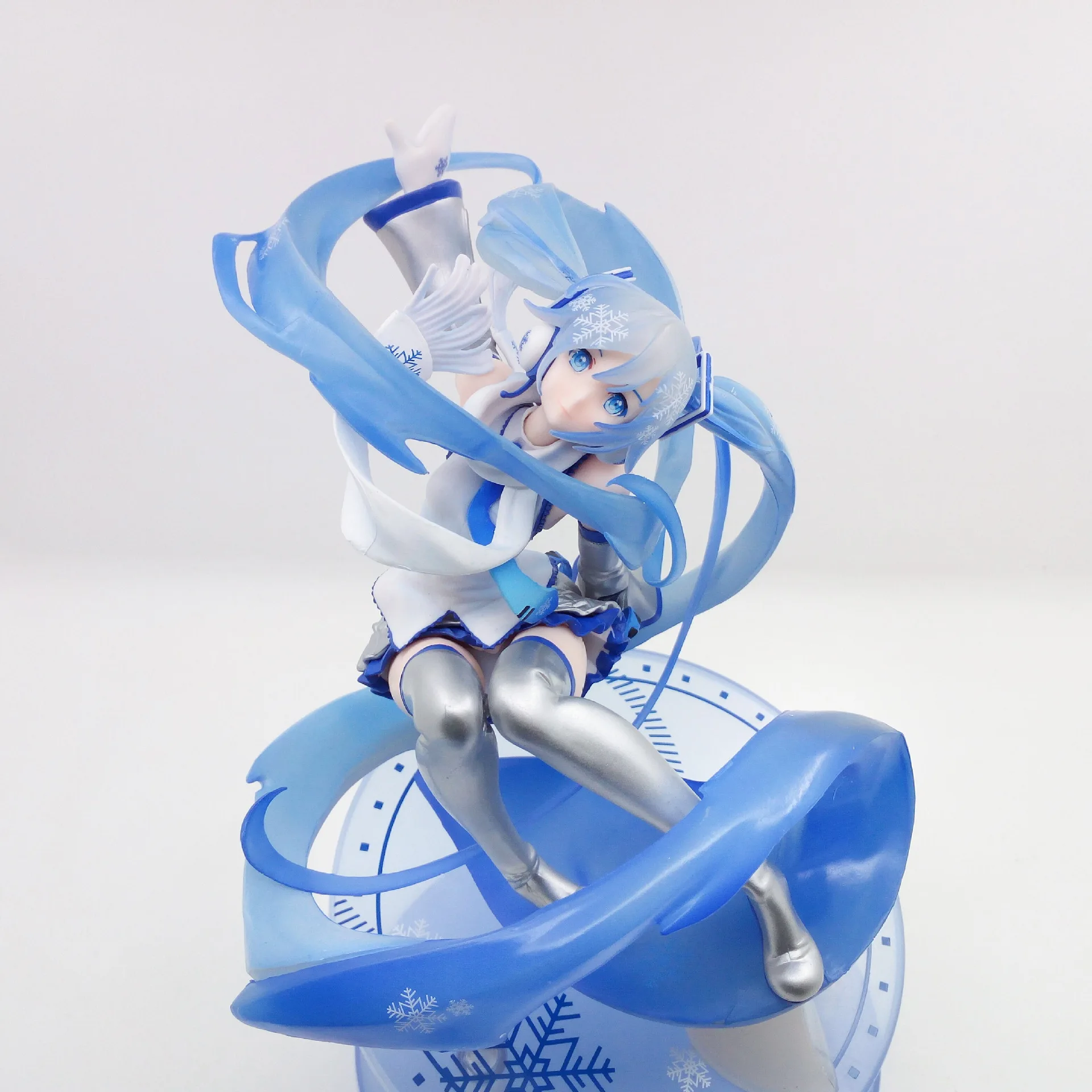

Diffuse Dynamic Square Anime Snow Hatsune 15 Anniversary Commemorative Edition 1/7 Snow Future Model Boxed Garage Kit Doll