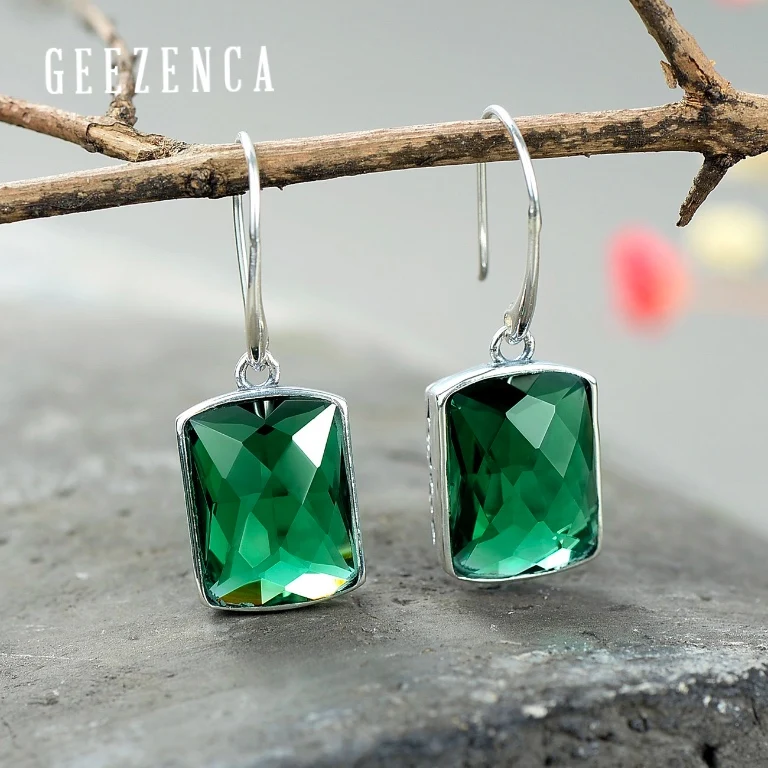 Серьги капельки из стерлингового серебра 925 пробы с зелеными кристаллами и