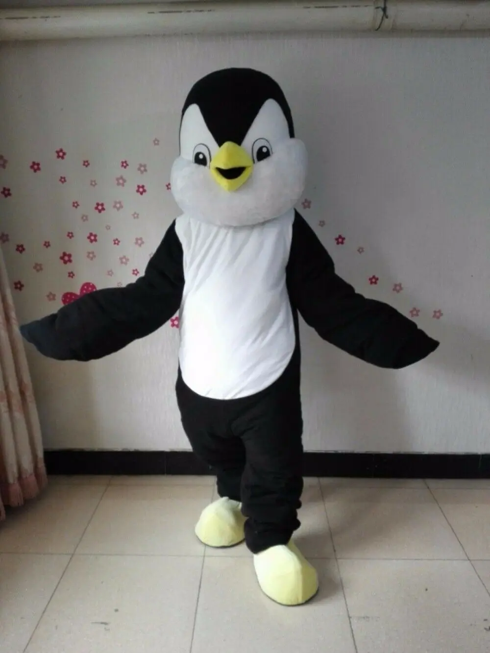 Penguin Mascot Costume Suits Cosplay Party Game Dress Outfits Clothing Advertising Carnival Hallowen Cosplay Unisex Gifts Adult