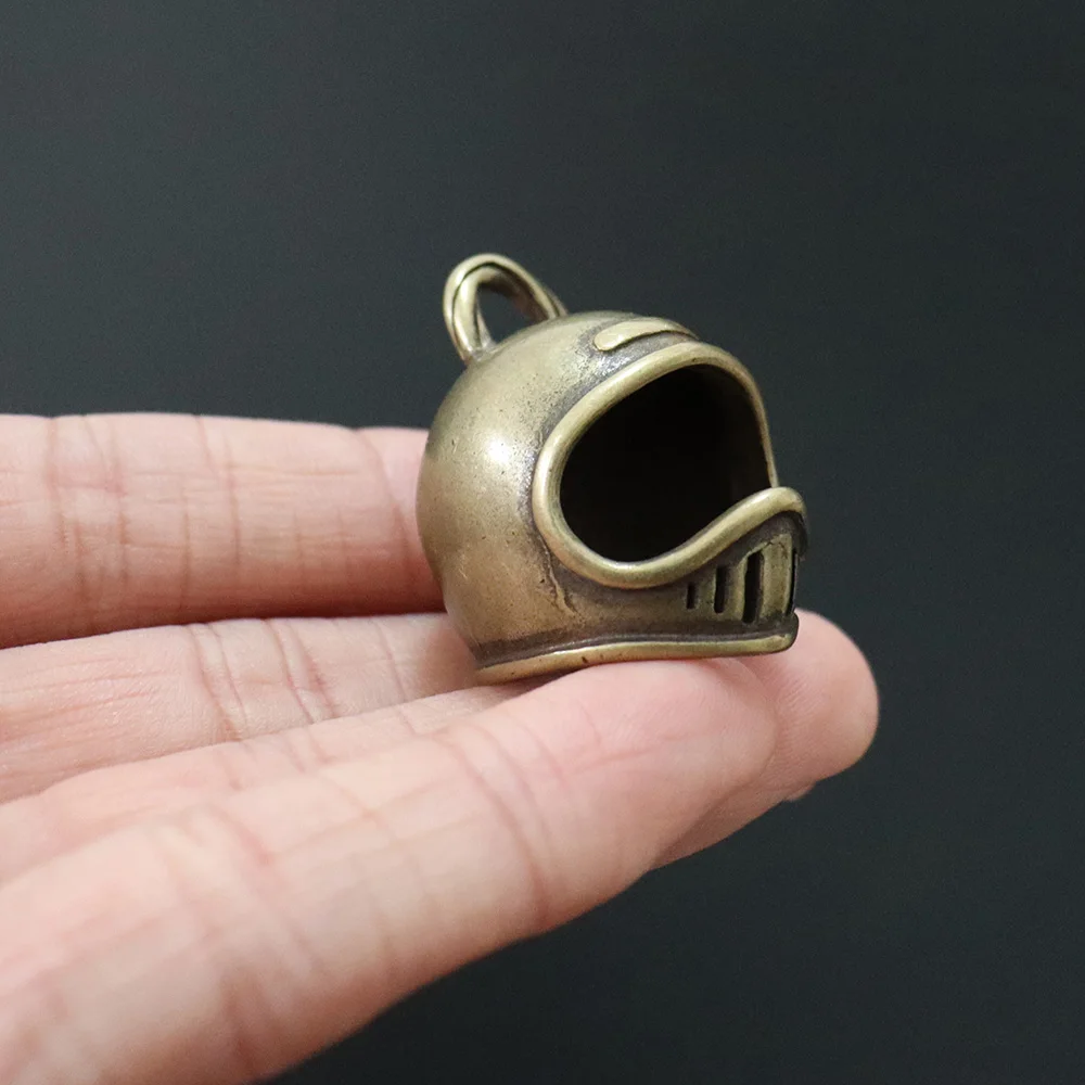 Helmet pendant brass (11)