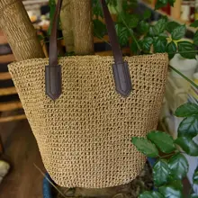 Женская Соломенная плетеная Сумка модные ручного плетения Сумки для дам одноцветная Портативная сумка Tote Женские богемные сумки в стиле "Ретро"