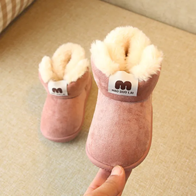 Зимние Детские домашние ботинки; Детские хлопковые тапочки; детские плюшевые бархатные Нескользящие зимние ботинки на толстой подошве для мальчиков и девочек - Цвет: pink