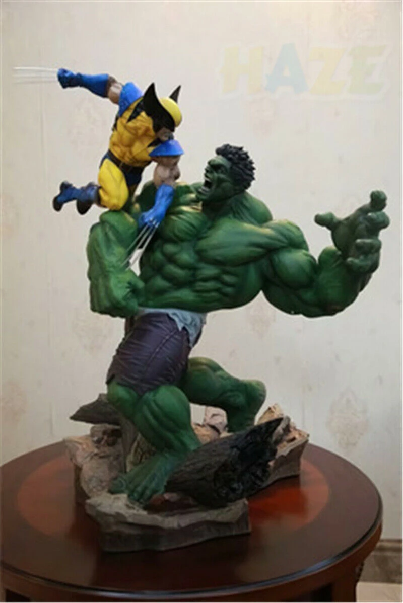 Hulk Vs Wolverine Statue Avengers Collectibles PVC Model Gifts in stock