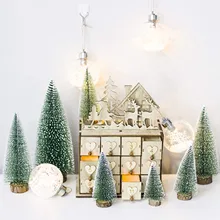 10 adet küçük bir şekilde dekore edilmiş noel ağacı sahte çam ağacı süsler Mini yapay noel ağacı Santa kar ev dekorasyon 1029