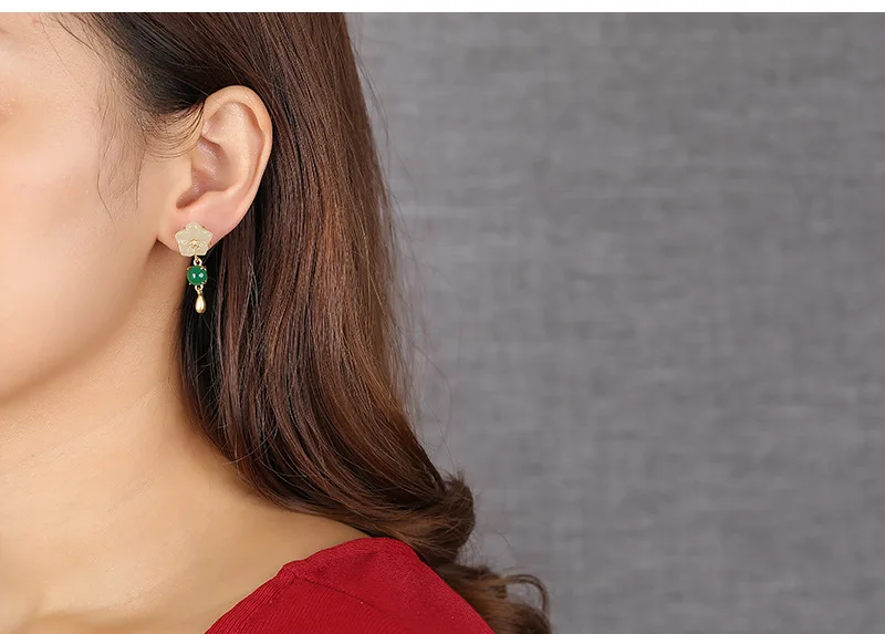 17 stud earrings _09.jpg