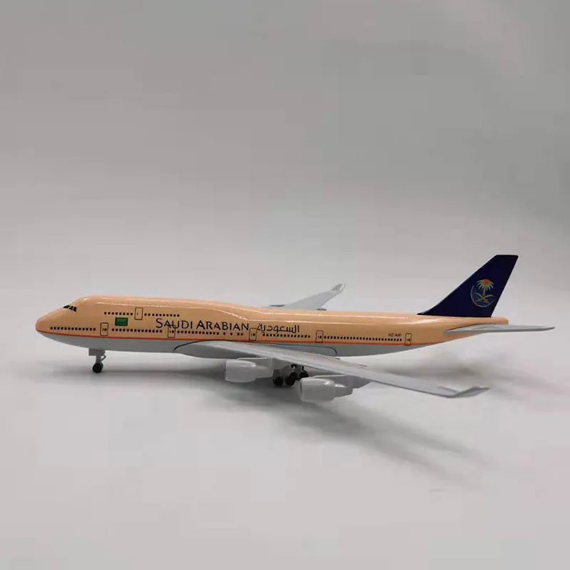 20 см 1/400 Boeing B747 модель SAUDI ARABIAN AIRLINES с базовым шасси сплав самолет коллекционный дисплей статическая модель