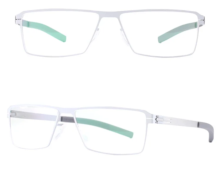 4513582923_444018261