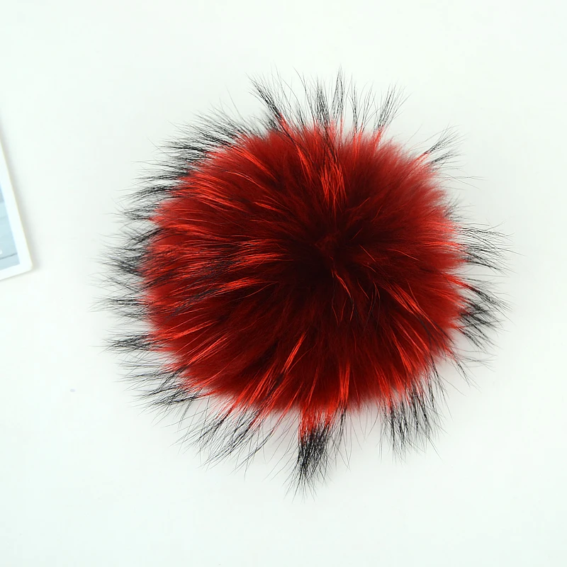 

Sarah order--- 750 pompoms