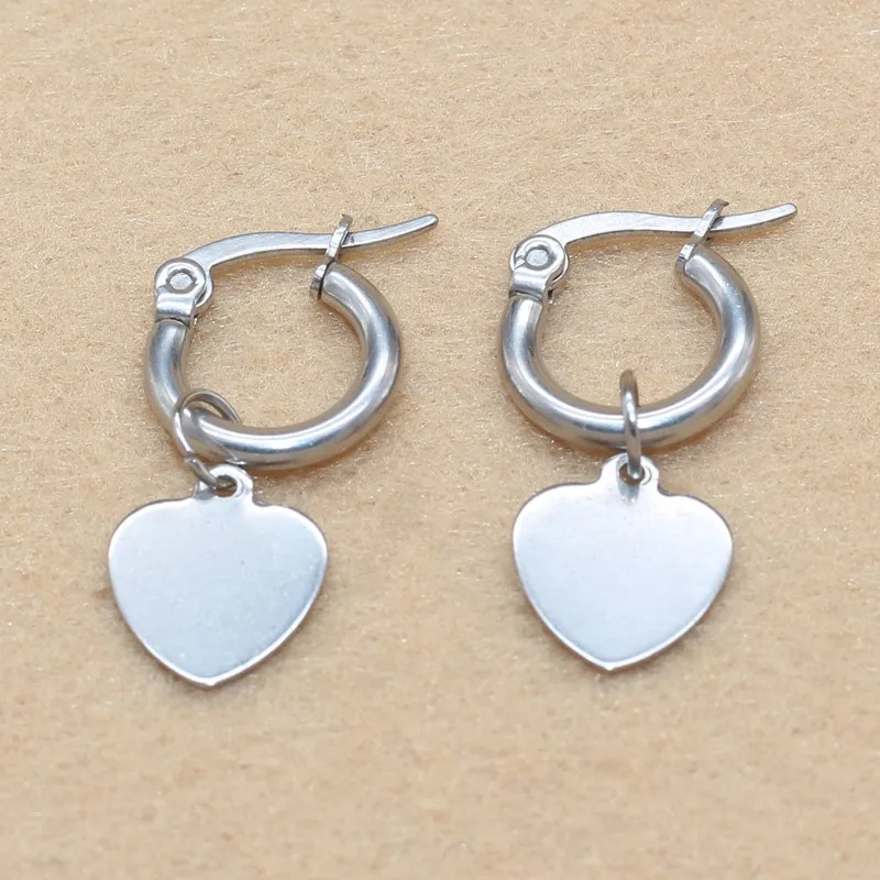 Титановые серьги-кольца 12 мм с сердечком и жемчугом, Star Charms316 L, нержавеющая сталь, не выцветает, не вызывает аллергии