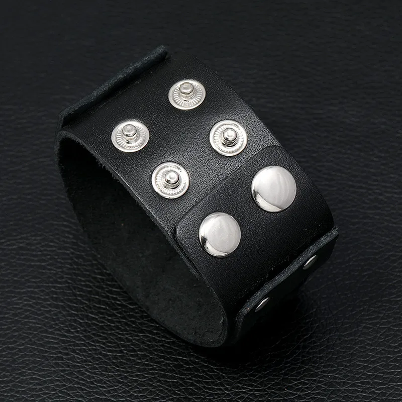 21426681033_2118088041