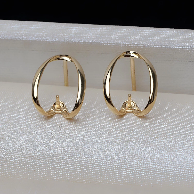 Рисунок 2 - Оригинальные золотые серьги в форме сердца AU 750 18K