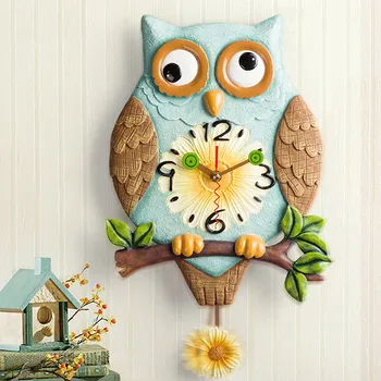 

Nordic Resin Owl Shape Wall Clock Living Room Decorative Creative Fashion Modern Pastoral Silent Animal Clock Home Decoration