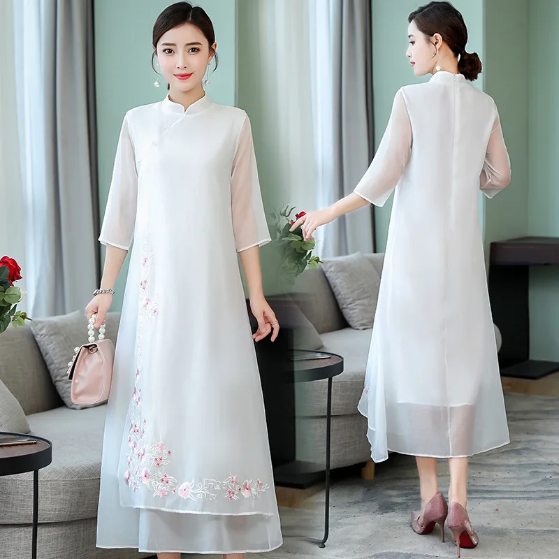 

Retro Chinese-style Embroidered Very Fairy Improved Cheongsam Dress Autumn And Winter Annual General Meeting Literature And Art